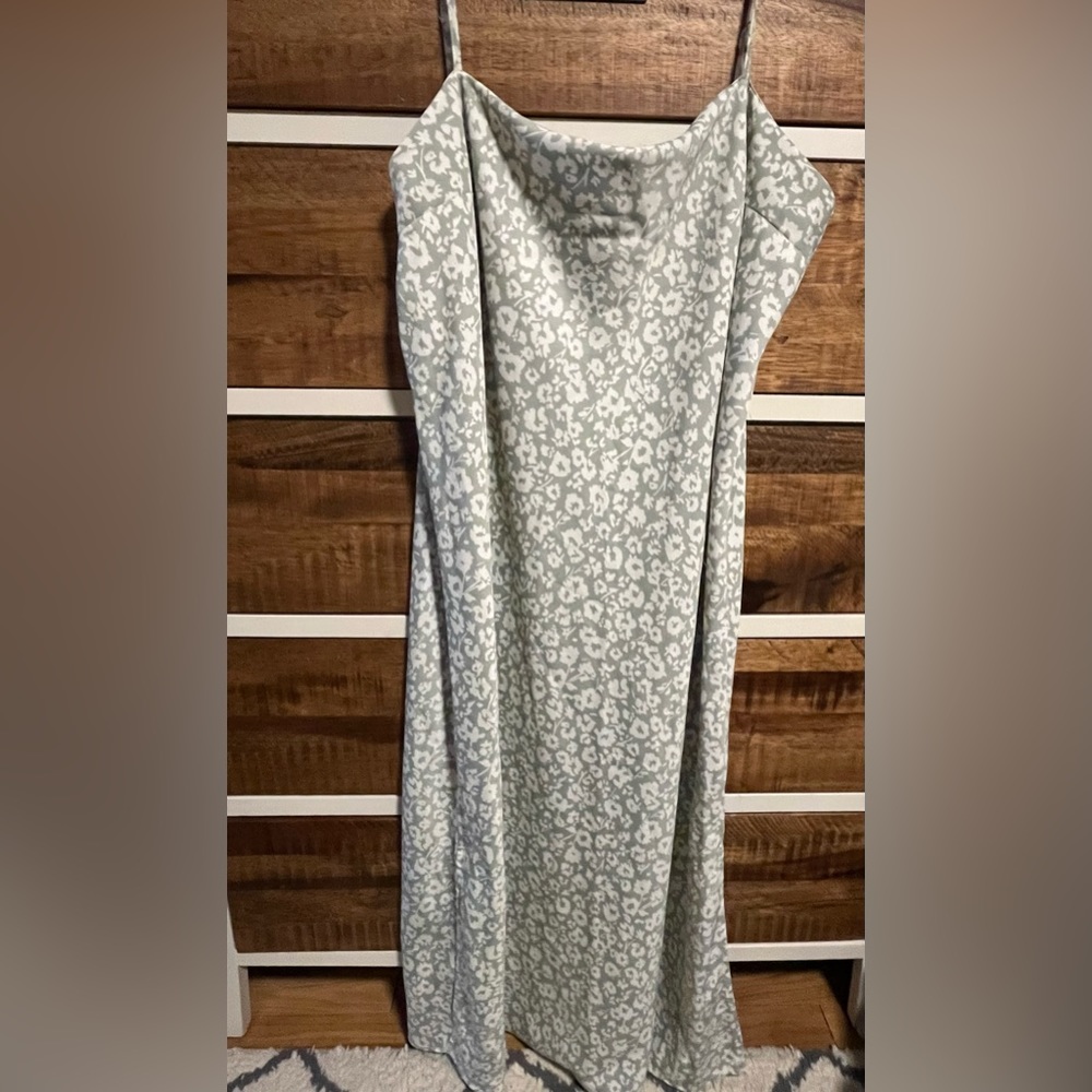NWOT - A NEW DAY / TARGET MIDI / MAXI FLORAL SLIP DRESS